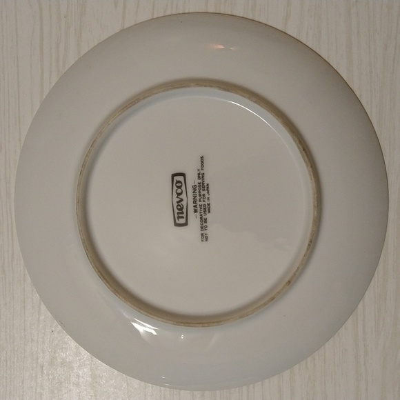 Vintage Nevco Kite Kids Collectors Decor Hummel Style Plate Made in Japan - Picture 2 of 2